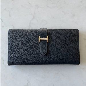 brand new, high quality leather wallet, black, hardware gold
